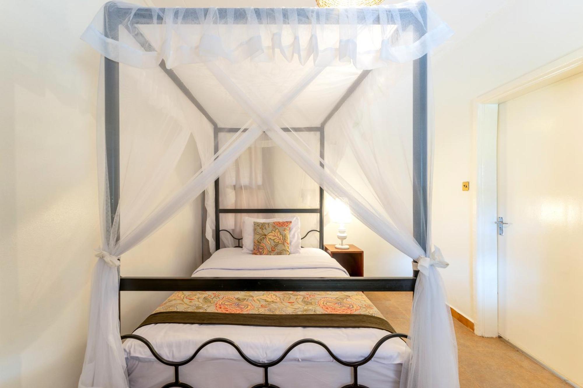 Masindi Hotel Εξωτερικό φωτογραφία